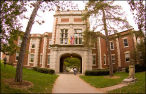 The arch at the Missouri School of Journalism.