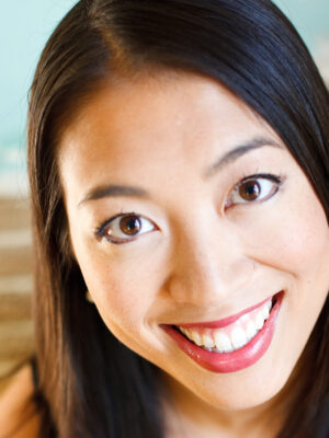 Elise Hu, BJ '03