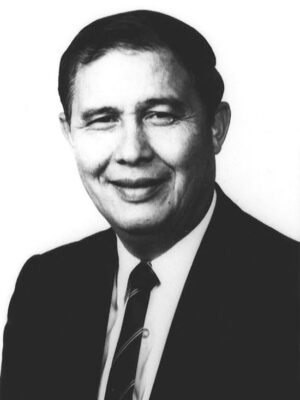 Noel Tomas, BJ '59