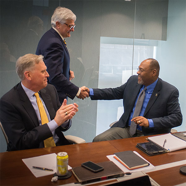 Earnest L. Perry Wins Kemper Award