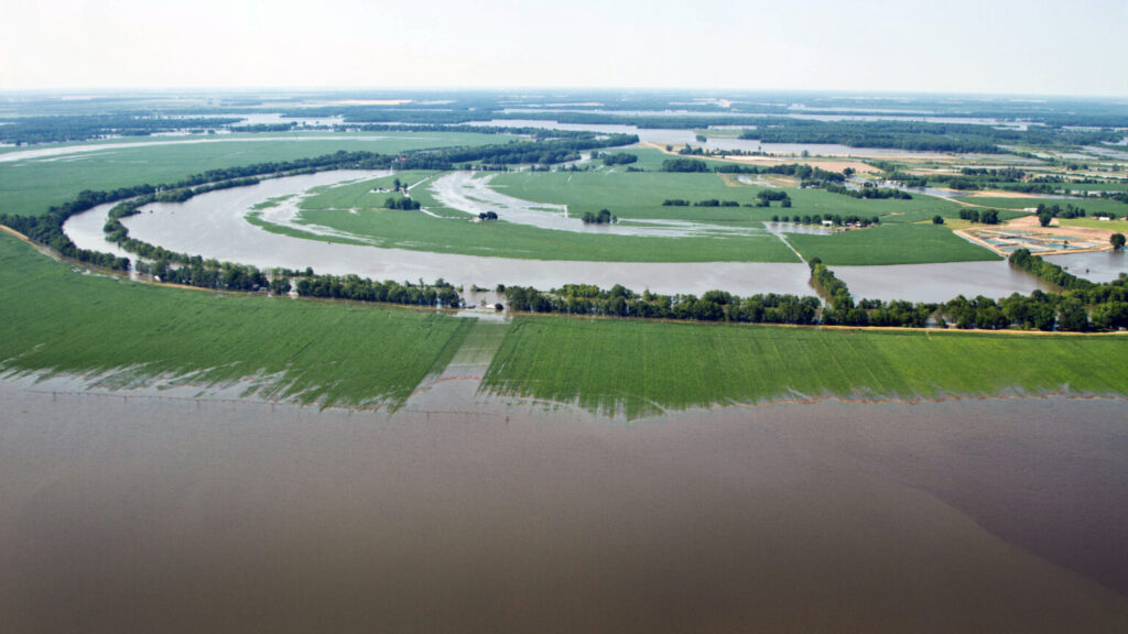 Mississippi River Ag & Water Desk